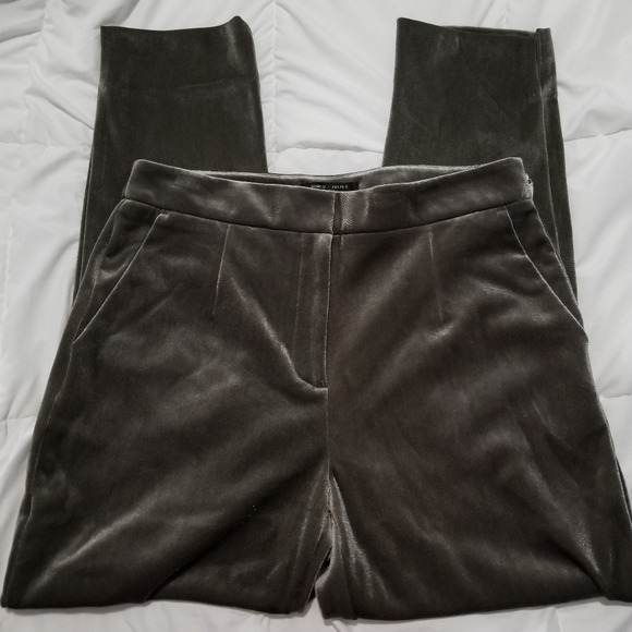 High Waisted Velvet Pants - Picture 4 of 5